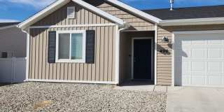 Sage Springs 3 Bedroom Home for Rent Gallery 3