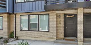 120 E ABBEVILLE Ct Gallery 1