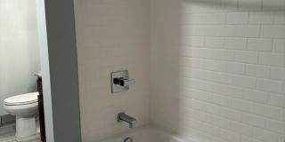 Oak Knitting Mill Apartments – Franklin Square Available Gallery 32