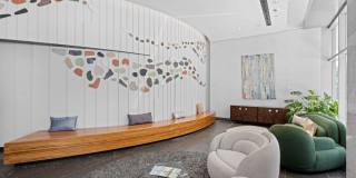Radian Gallery 19