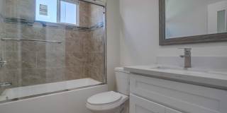 437-441 Queen St Gallery 42