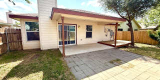 Charming 3-Bedroom Home with Fireplace, Garage & Covered Patio! Gallery 17