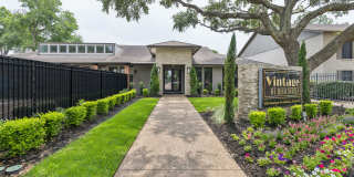 Vintage at 18th Street Gallery 3