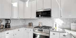 1395 Marion Street SE Gallery 13