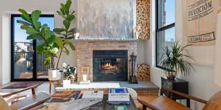 1432 West Erie Street Gallery 5
