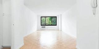 2763 Morris Avenue Gallery 2