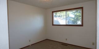Rent Special: 1/2 Off August's Rent!! 3 Bed Home in South Salem Gallery 10