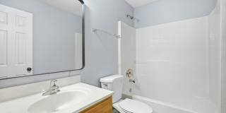 Freshly Painted 4BR Home with Large Backyard – Minutes to I-75 Gallery 16
