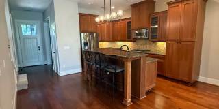Stunning Contemporary townhome in Coveted Peterkort Woods, near St. Vincent's in Cedar Mill Stunning Contemporary townhome in Coveted Peterkort Woods, near St. Vincent's in Cedar Mill Gallery 14