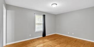 1125 Faye Street Gallery 27