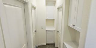 Gorgeous Stand Alone Town Home / Rolling Hills Golf Club is your Back Yard Gallery 15