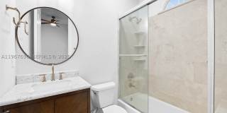 827 SE 2nd Ct Gallery 32