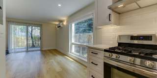 616 Marine St. Gallery 17