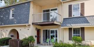 2BD/2BA with a Den in Old Forge Crossing! Gallery 1