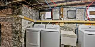 67 Oregon Avenue Gallery 17