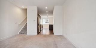 Great Townhome, Perfect Location! License #2023-BFN-0071747 Gallery 12