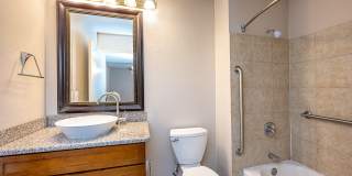 Diamond Lakes Apartment Homes Gallery 19