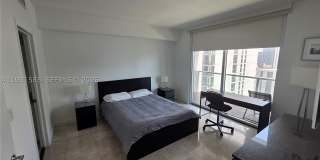 500 Brickell Ave Gallery 19