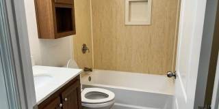 700 S Shafter Ave Gallery 11