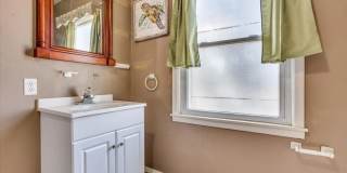 Beautiful 4-Bedroom, 1.5 Bathroom Home Gallery 10