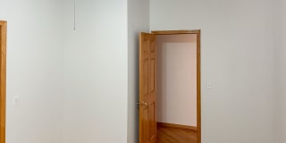 2714 N Wayne Gallery 16