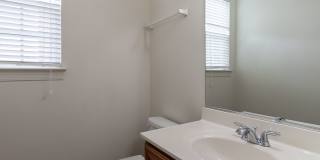 Beautifully maintained 4 bedroom, 2.5 bathroom home for rent in South Chesapeake! Gallery 29