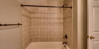1020 W LOMBARD Street Gallery 20