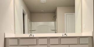 Modern 4BR Home Near Great Western Bike Trail | West Des Moines Gallery 14