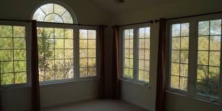 25575 AMERICA Square Gallery 23