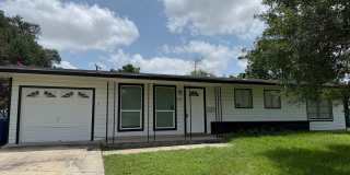 Updated 3-Bedroom Home with No Carpet & Modern Finishes Gallery 1