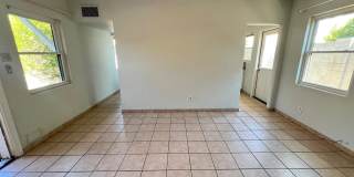 30 W Culver Street unit: Apt B Gallery 7