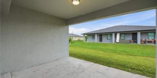 736-738 Gilbert Avenue S Gallery 23