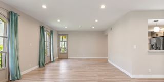 9249 Burton Way Gallery 19