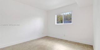 407 SE 9th Court Gallery 14