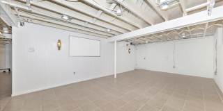 9504 VEIRS Drive Gallery 47