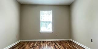 Adorable home, close to the casinos! Country living! Gallery 7