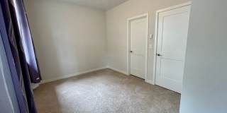 Like-New Beardslee Townhouse... Gallery 18