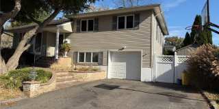 11 Syosset Circle Gallery 1