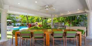 Kahala Oasis: Expansive 6BR Luxury Estate w/ Pool, Spa & Minutes to Beach Gallery 14