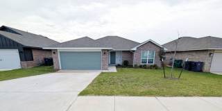 Newer Home in Mustang Schools Gallery 1