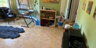 Charming 4 Bedroom-No Broker Fee Gallery 11