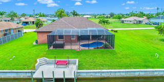 Fully Furnished Heated Pool Home Gallery 23