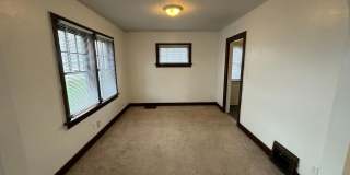 Rock Island Large 2 Bedroom Townhome Gallery 6