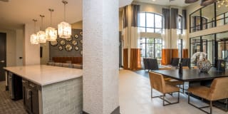 Gateway Chastain Gallery 21