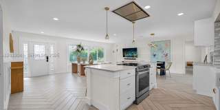 1001 NW 4th Ct Gallery 16
