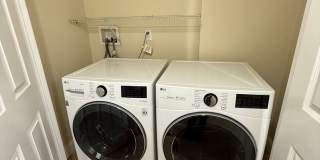 192 Saint Paul St #1A Brookline MA 02446 Gallery 17