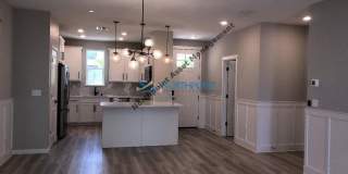4 BR/2.5BA | Newly Renovated Single Family Home | 2-Car Covered Parking | Near Franklin Blvd! Gallery 15