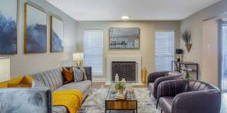 Verlaine on the Parkway Gallery 11