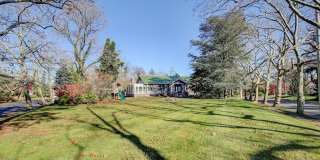 589 Westwood Avenue Gallery 3