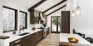 333 Faraway Road Gallery 3